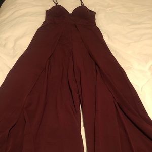 Gorgeous Burgundy Wide-leg Jumpsuit Medium